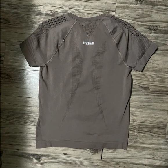 Gymshark energy tshirt - Picture 2 of 2